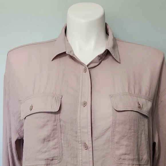Uniqlo taupe button down top - Picture 3 of 14